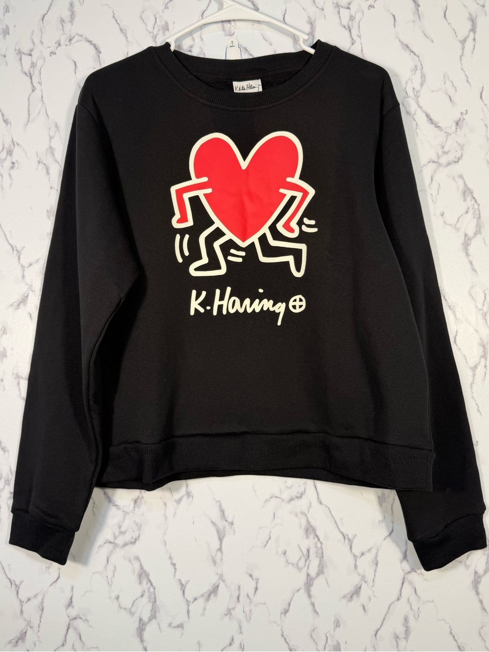 Keith Haring Black Red Heart Graphic Pullover Sweatshirt Size Medium NWT